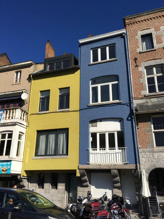 Les Voisins De Mr Sax Hotel Динант Екстериор снимка